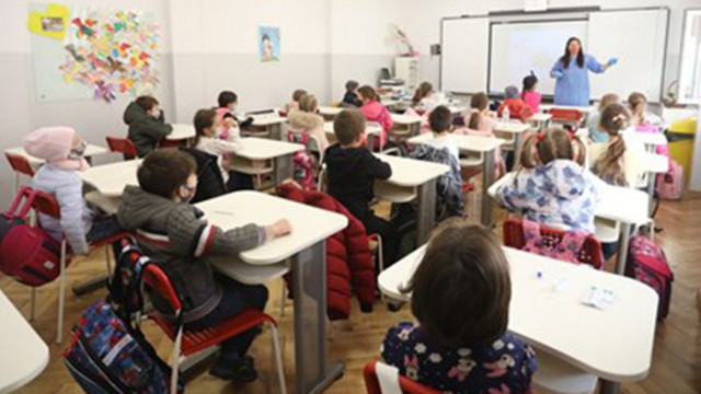 Община Петрич предлага учениците от пети до дванадесети клас да