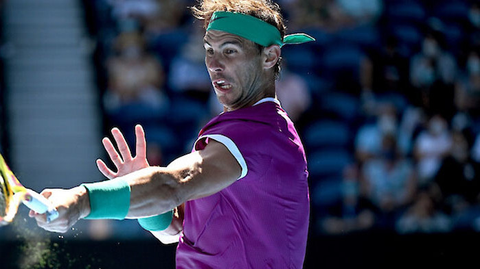 Надал с нова чиста победа в Мелбърн, Барти се разправи и с италианка