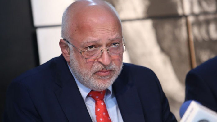 Само в рамките на 6 месеца служебният министър на културата