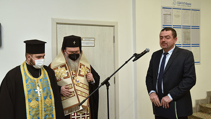 Варненската АГ болница отбеляза Бабинден: Привилегировани сме и благословени да даряваме радост