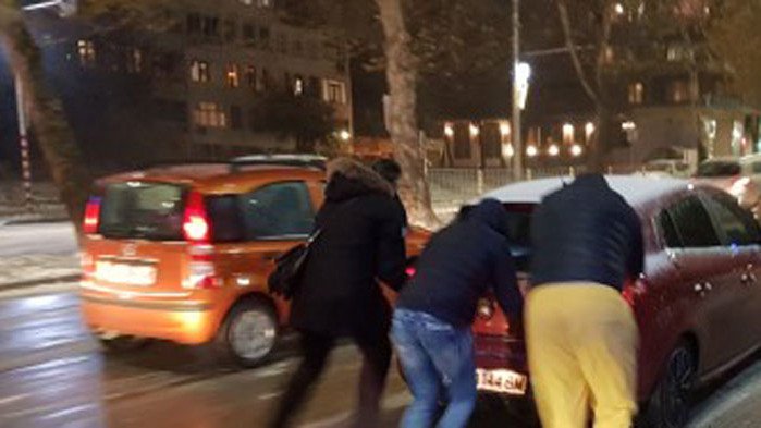 Ще бъдат въведени 24-часови дежурства, които ще обезпечат нормалната пътна