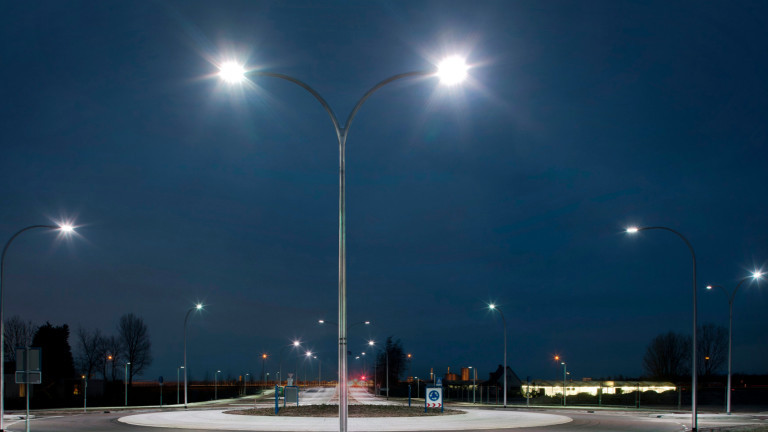 Горна Оряховица гаси лампите в паркове и детски площадки