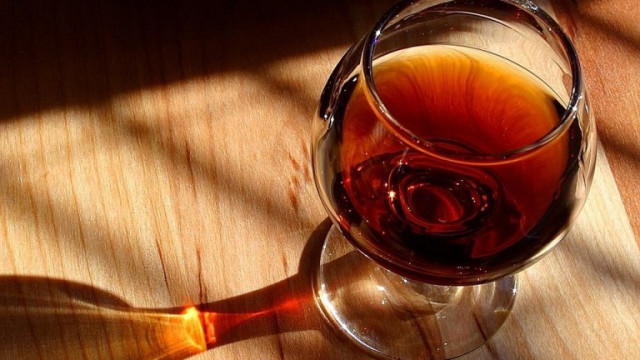 Търсенето на първокласни алкохолни напитки в Европа нараства като продажбите