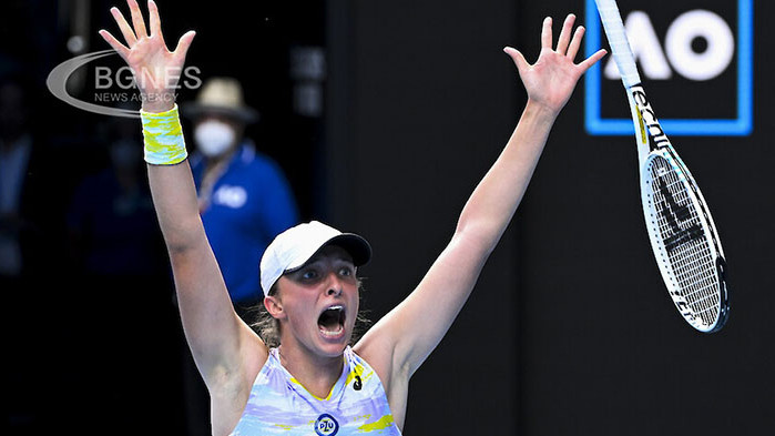 Ига Швьонтек се класира за полуфиналите на Откритото първенство на