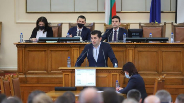 Следим ескалацията и работим за деескалация подчерта той Позицията на