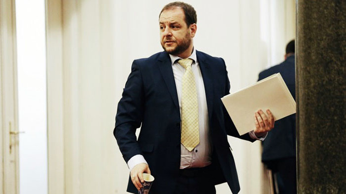 Социалните помощи за дърва и въглища може да бъдат спрени