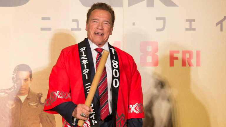 Арнолд Шварценгегер може и да е на 74 години, но