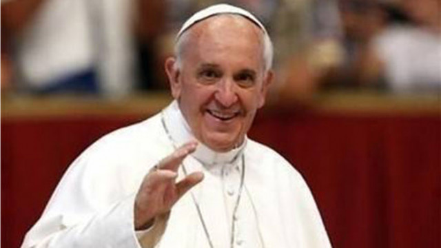 Папа Франциск заклейми дезинформацията за COVID 19 и ваксините която изопачава