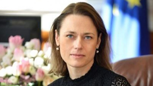 Уважаема госпожо Ива Митева Ако народните представители се отнасяхте към