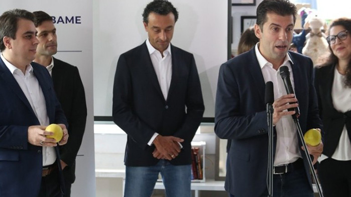 От Фейсбук профиа на Боян Чуков   Румен Радев и Кирил