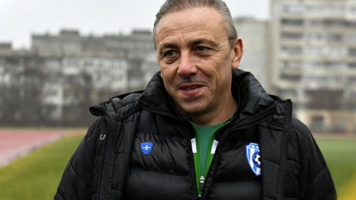 Старши треньорът на Черно море Илиан Илиев е отказал две