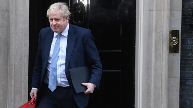 Британският премиер Борис Джонсън се извини за скандала с партитата по