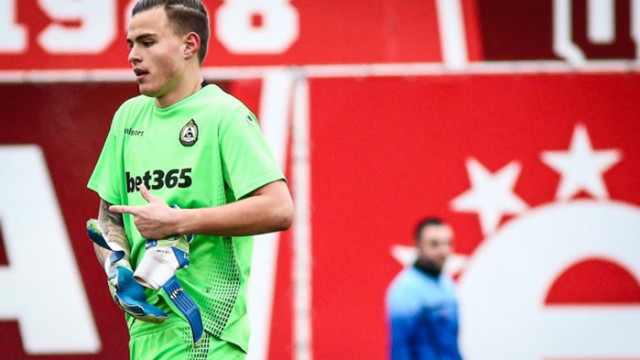 Поредно сериозно признание получи футболистът на Славия Светослав Вуцов Той