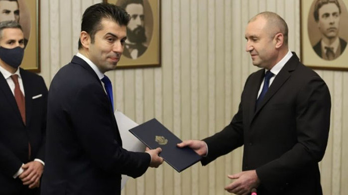 Радев с двойна атака към Петков: Посещението в РМС беше прибързано