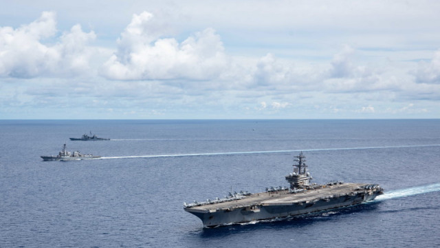Съединените щати ще изпратят военен кораб и изтребители за да