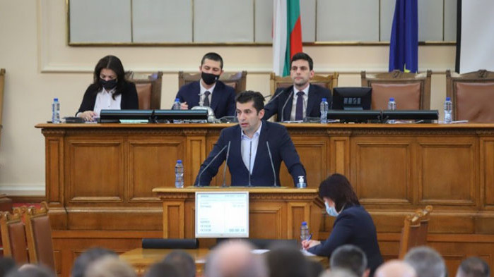 От Фейсбук профила на Калина Андролова: Досадно и срамно е