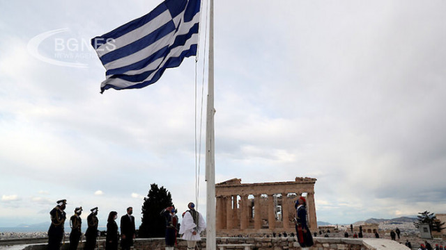 Бившият гръцки президент Христос Сардзетакис почина на 92 годишна възраст след