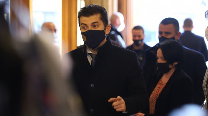 Вместо това премиерът ще ходи с президента до Благоевград Като