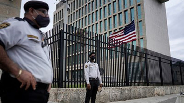 US дипломати и шпиони жертва на електромагнитни вълни?