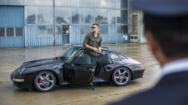 Докато всички очакват новия Батман от който ни дели само