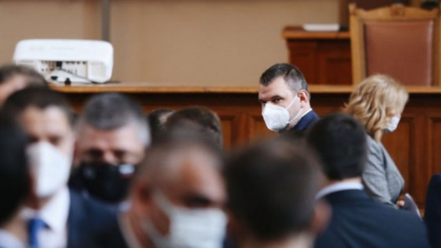 Скандал между ДПС и Асен Василев заради „Магнитски“