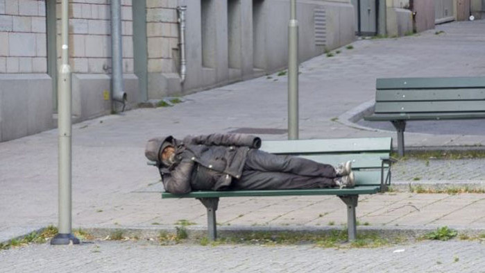 Девойка спаси възрастен човек, изпаднал в безпомощно състояние в центъра на Варна