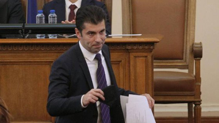 Премиерът обеща да даде пълен списък с новини на прокуратурата,