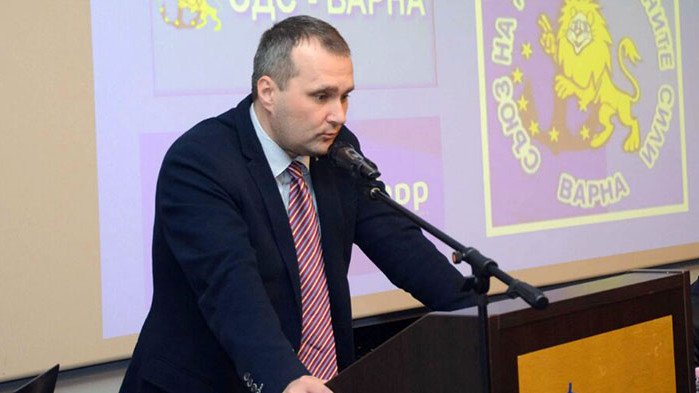 Зам.-областният председател на СДС-Варна К. Владимиров: Провадия бе принудена да пести от осветление