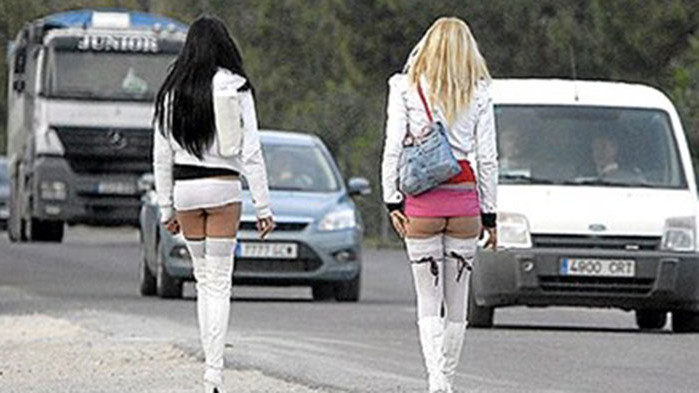 Пандемията промени коренно делника на проститутките в Германия, много от