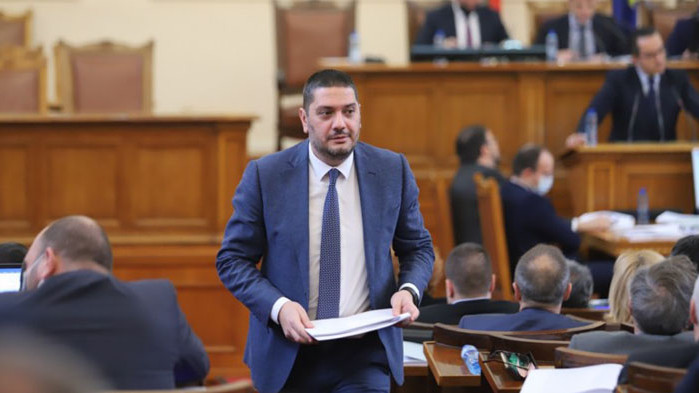 Служебните правителства на президента Румен Радев не реагираха на писмата