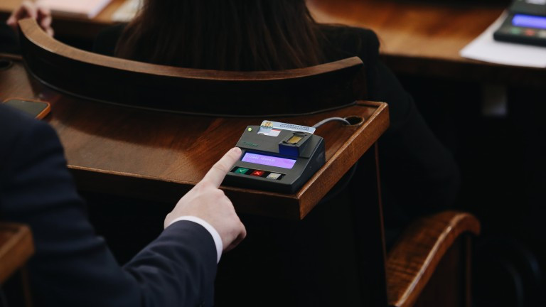 Парламентът прие на първо четене промени в Закона за водите