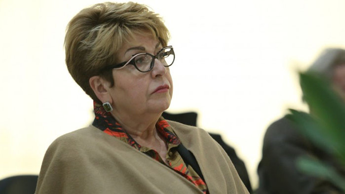 Всяка заредена пушка може или да гръмне сама, или някой