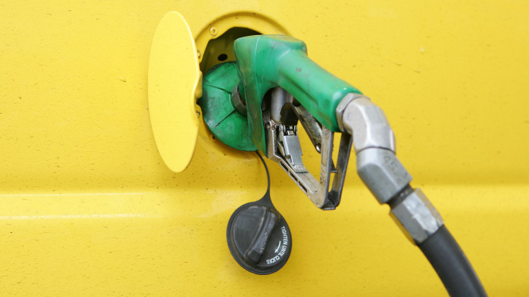 Сръбското правителство прие Указ за ограничаване на цените на горивата,