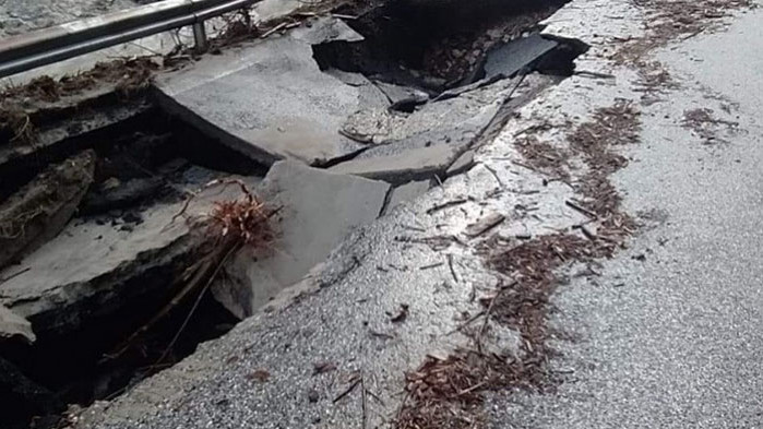 Планирано е мирният митинг да започне в 11 часа и