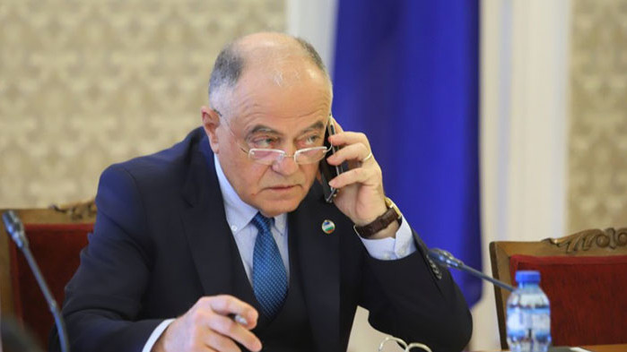 Атанасов се бори за преизбиране: ПП изсмука енергията от ДБ