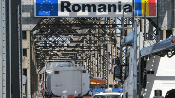 Румъния е подготвена за възможна бежанска вълна от Украйна, увери