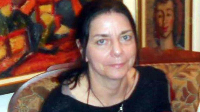 От Фейсбук профила на поетесата Рашел Леви Връщаме“ си постепенно