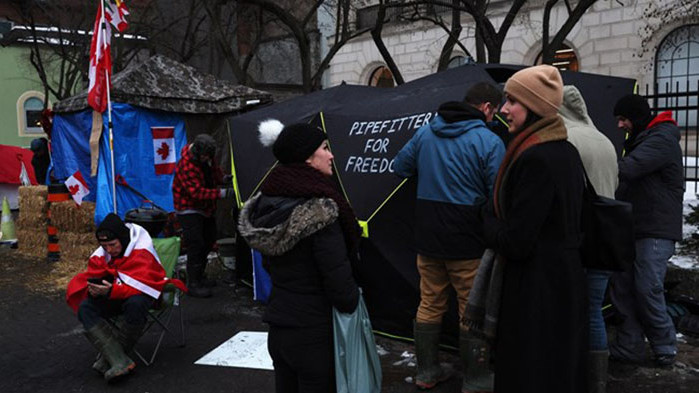 Полицията с ултиматум срещу протестиращите в Отава: Веднага се махнете (ВИДЕО)