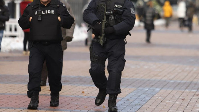 15% от полицаите ще бъдат съкратени.“ Това обяви депутатът от