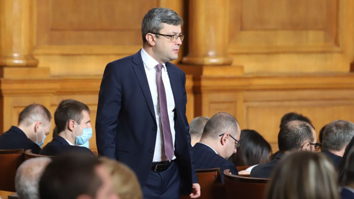 Декларация на БСП по темата предизвика скандал в парламента и