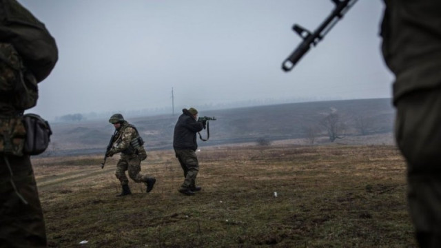 Украинските правителствени сили и проруските сепаратисти в източната част на