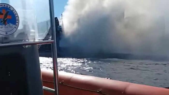 130 българи са били на борда на запаления круизен кораб (ВИДЕО)