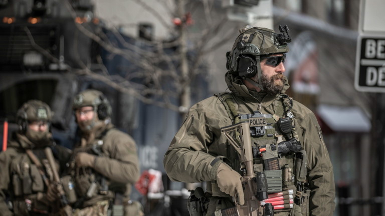 Полицията в канадската столица Отава арестува повече от 100 демонстранти от