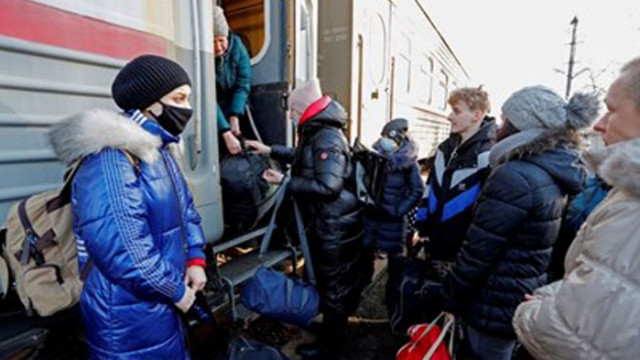 Жена евакуирана от Донбас разказа за преживения ужас да напусне