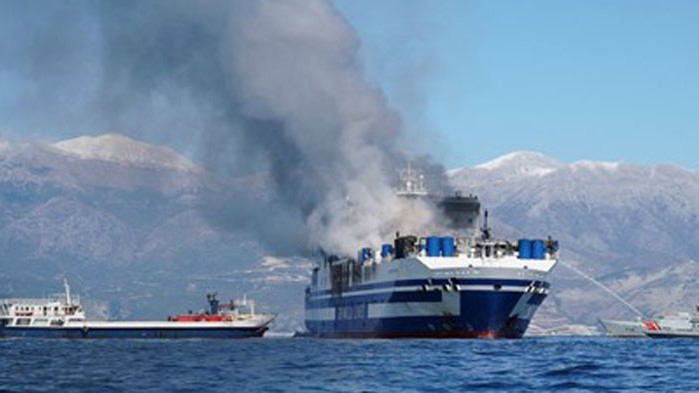 Пътник, изчезнал при пожара на италианския ферибот, е открит мъртъв