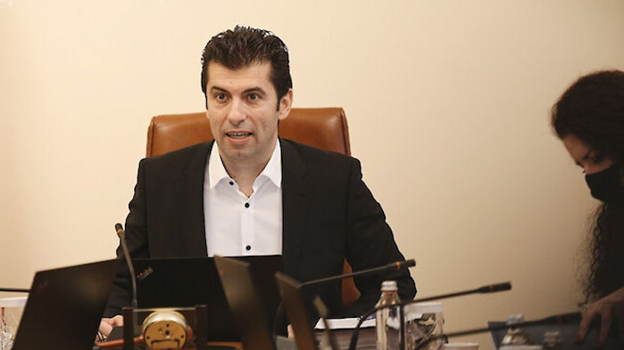 Кабинетът може би очакваше 100 дни толеранс, но получи меден