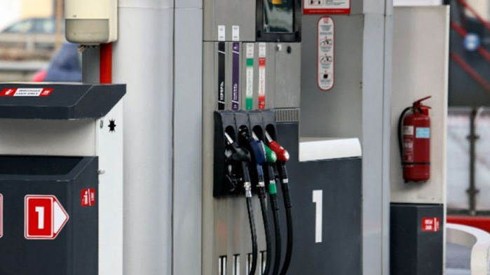 За изминалия месец бензинът е поскъпнал с 0,11 лева за