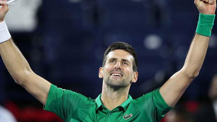 Джокович се завърна на корта с победа