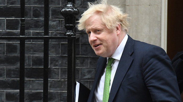 Борис Джонсън обяви санкции срещу 5 руски банки, предават британските