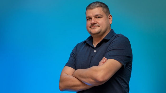 Софтуерният бизнес е на светло, а го товарят с по-високи